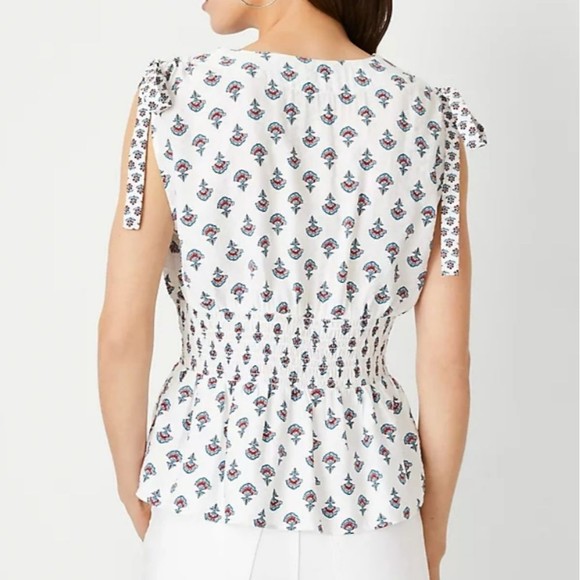 Ann Taylor sleeveless ruched blouse - Picture 2 of 7